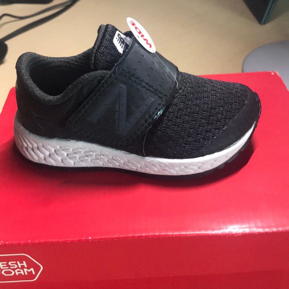 New Balance fresh foam Hook & Loop running shoe